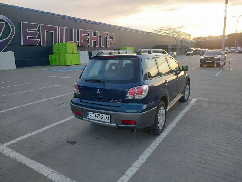 Внедорожник / Кроссовер Mitsubishi Outlander 2004 в Ивано-Франковске