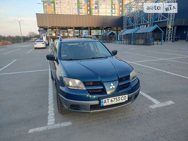 Внедорожник / Кроссовер Mitsubishi Outlander 2004 в Ивано-Франковске