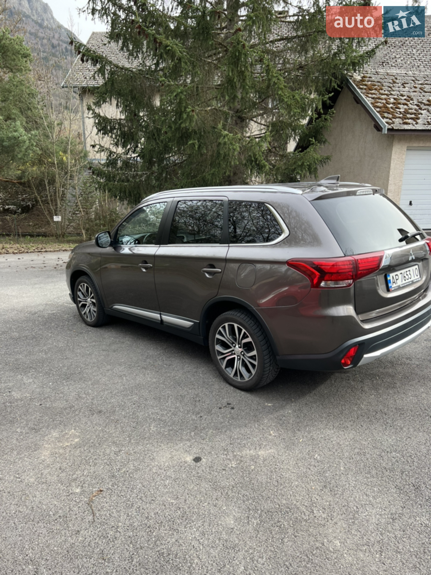 2016 Mitsubishi Outlander - мініатюра 6