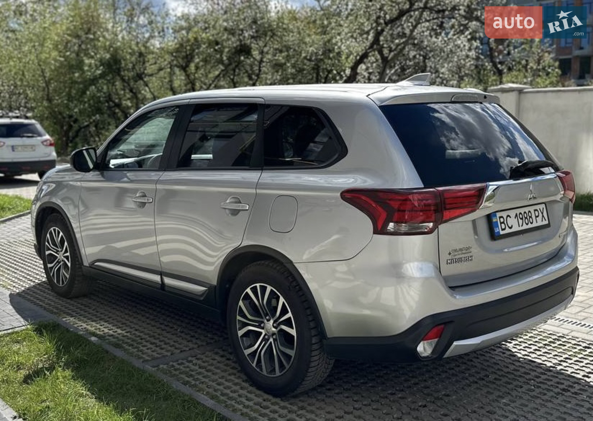 2018 Mitsubishi Outlander - мініатюра 4