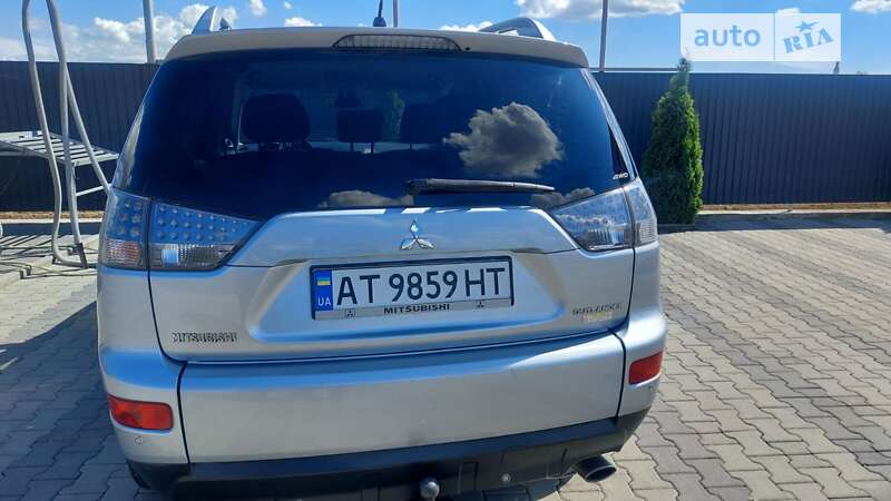 Позашляховик / Кросовер Mitsubishi Outlander 2009 в Іршаві