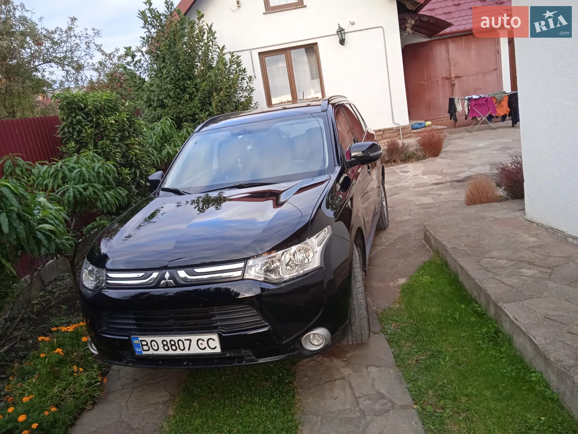 2013 Mitsubishi Outlander - фото 1