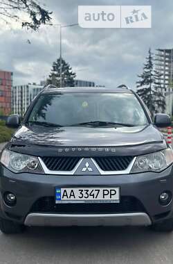 Позашляховик / Кросовер Mitsubishi Outlander 2007 в Києві