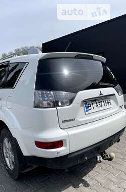 Внедорожник / Кроссовер Mitsubishi Outlander 2010 в Кременчуге