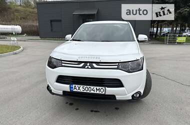 Внедорожник / Кроссовер Mitsubishi Outlander 2013 в Чернигове