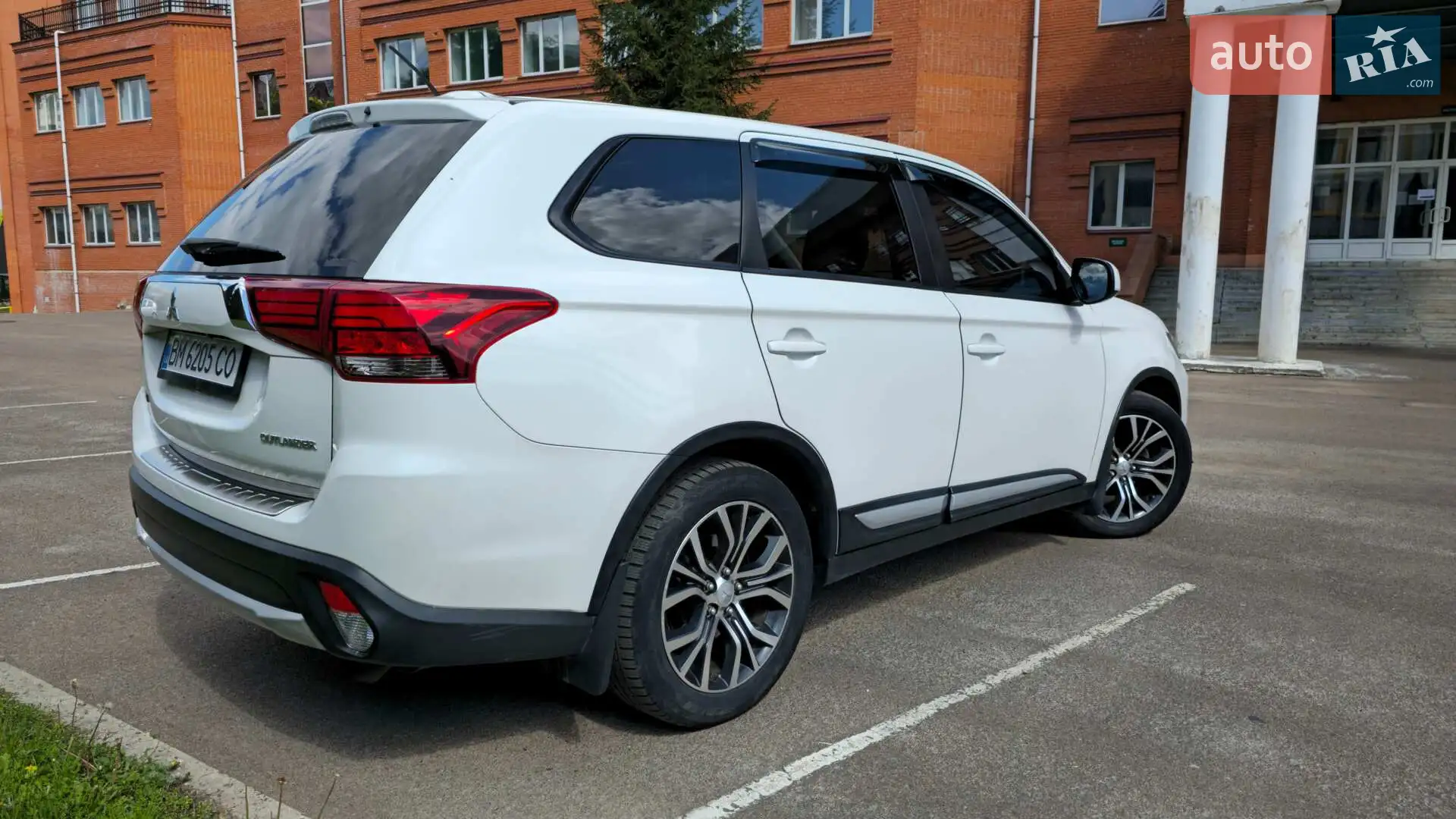 2015 Mitsubishi Outlander - мініатюра 9