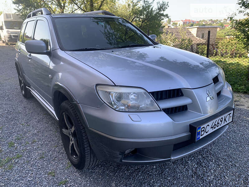 Позашляховик / Кросовер Mitsubishi Outlander 2006 в Львові
