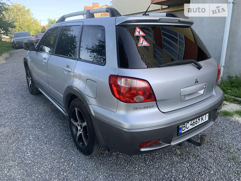 Позашляховик / Кросовер Mitsubishi Outlander 2006 в Львові