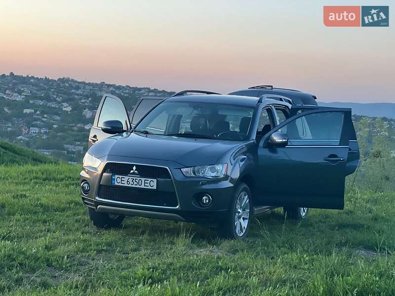 Внедорожник / Кроссовер Mitsubishi Outlander 2011 в Черновцах