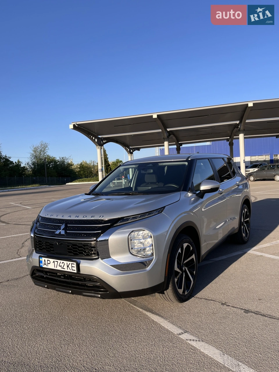 2021 Mitsubishi Outlander - мініатюра 16