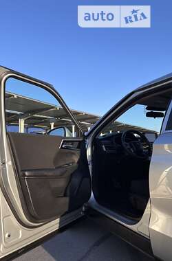 Внедорожник / Кроссовер Mitsubishi Outlander 2021 в Запорожье