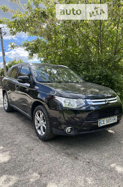 Внедорожник / Кроссовер Mitsubishi Outlander 2014 в Черновцах