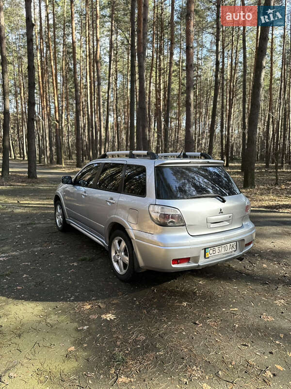 Внедорожник / Кроссовер Mitsubishi Outlander 2008 в Киеве