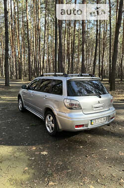 Внедорожник / Кроссовер Mitsubishi Outlander 2008 в Киеве