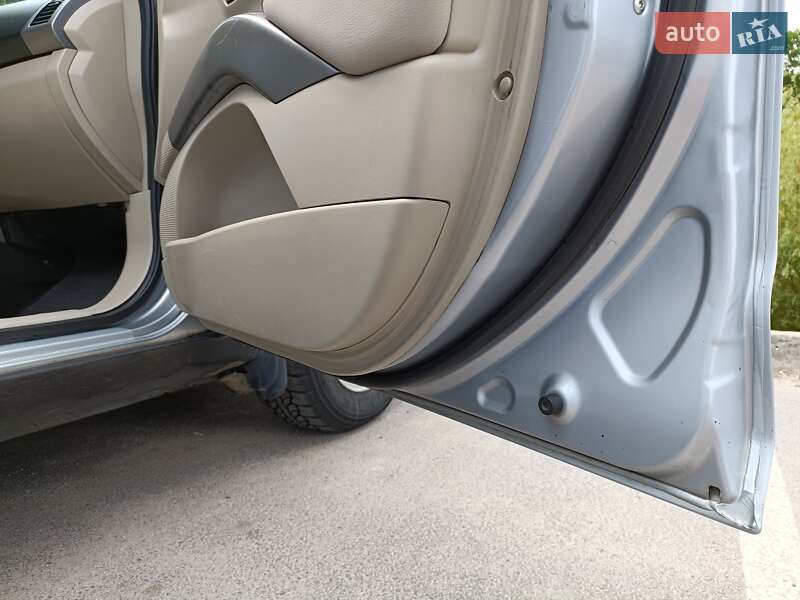 Позашляховик / Кросовер Mitsubishi Outlander 2007 в Вінниці