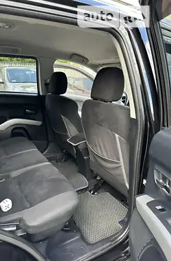 Mitsubishi Outlander 2008