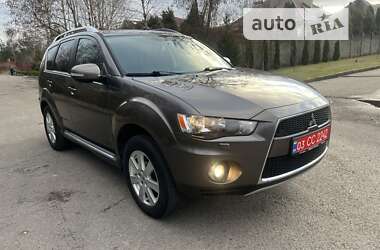 Внедорожник / Кроссовер Mitsubishi Outlander 2010 в Ровно