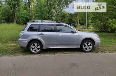 Позашляховик / Кросовер Mitsubishi Outlander 2007 в Києві