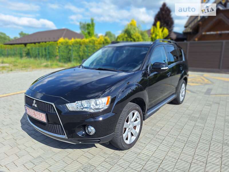 Позашляховик / Кросовер Mitsubishi Outlander 2012 в Стрию