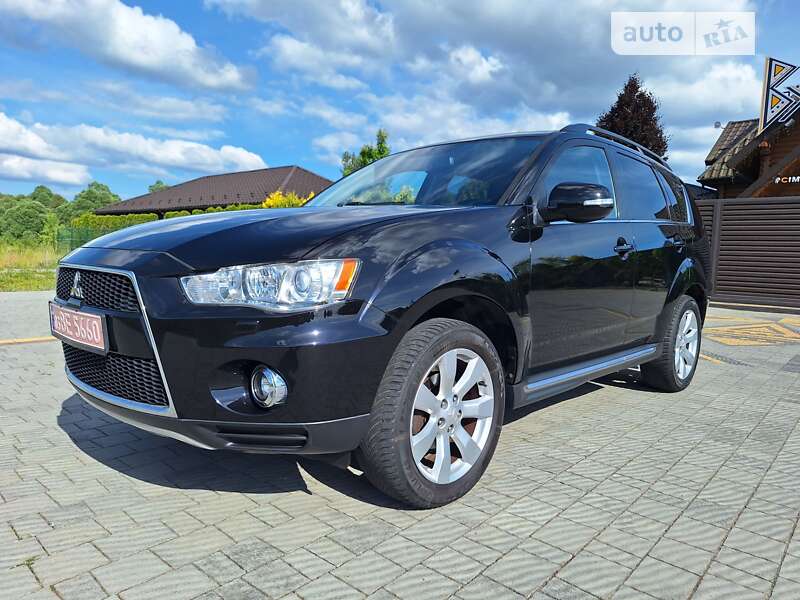 Позашляховик / Кросовер Mitsubishi Outlander 2012 в Стрию