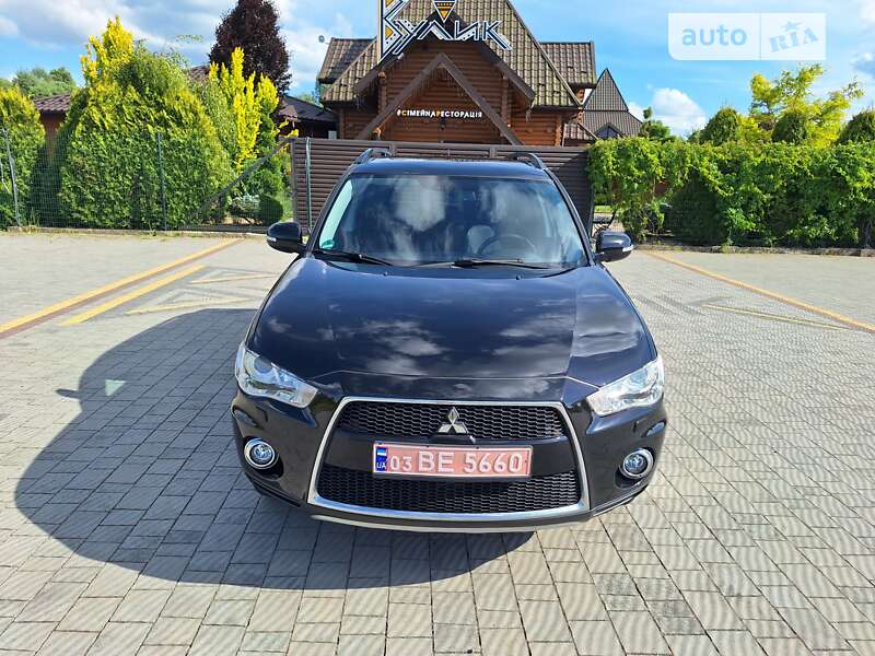 Позашляховик / Кросовер Mitsubishi Outlander 2012 в Стрию