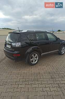 Внедорожник / Кроссовер Mitsubishi Outlander 2007 в Черновцах