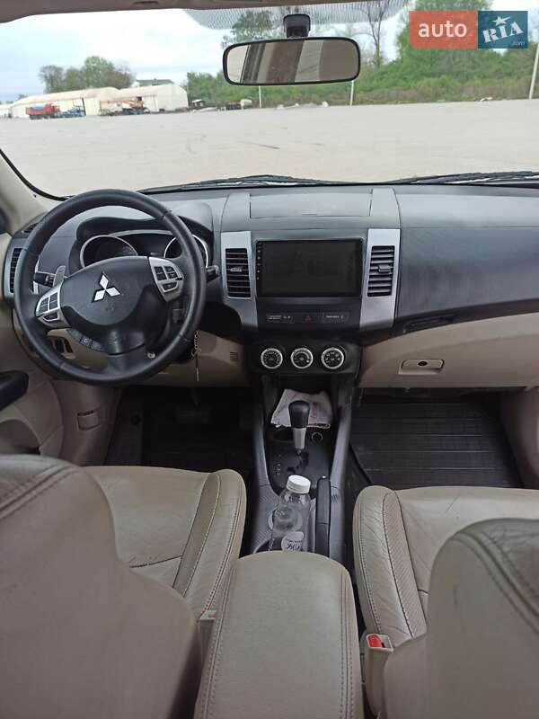 Позашляховик / Кросовер Mitsubishi Outlander 2007 в Чернівцях