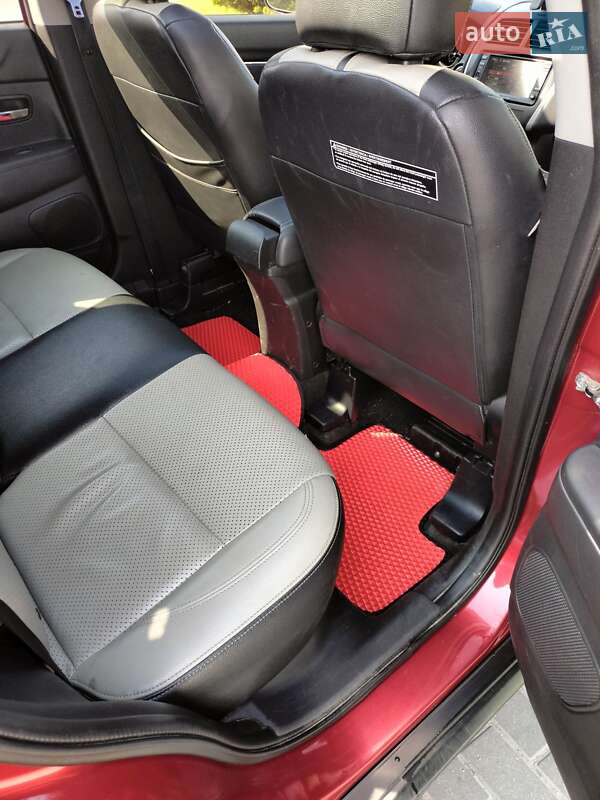 Позашляховик / Кросовер Mitsubishi Outlander 2013 в Дніпрі