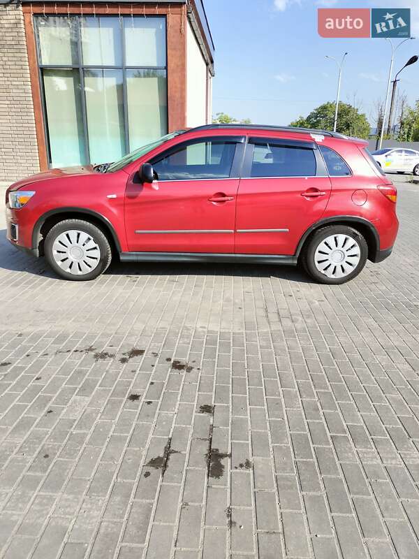Позашляховик / Кросовер Mitsubishi Outlander 2013 в Дніпрі