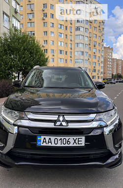 Позашляховик / Кросовер Mitsubishi Outlander 2017 в Бердичеві