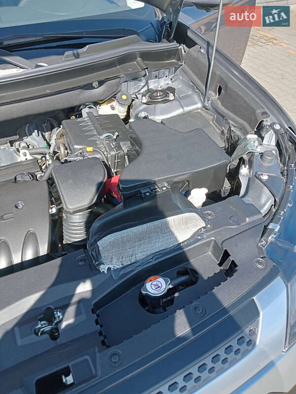 Позашляховик / Кросовер Mitsubishi Outlander 2021 в Івано-Франківську