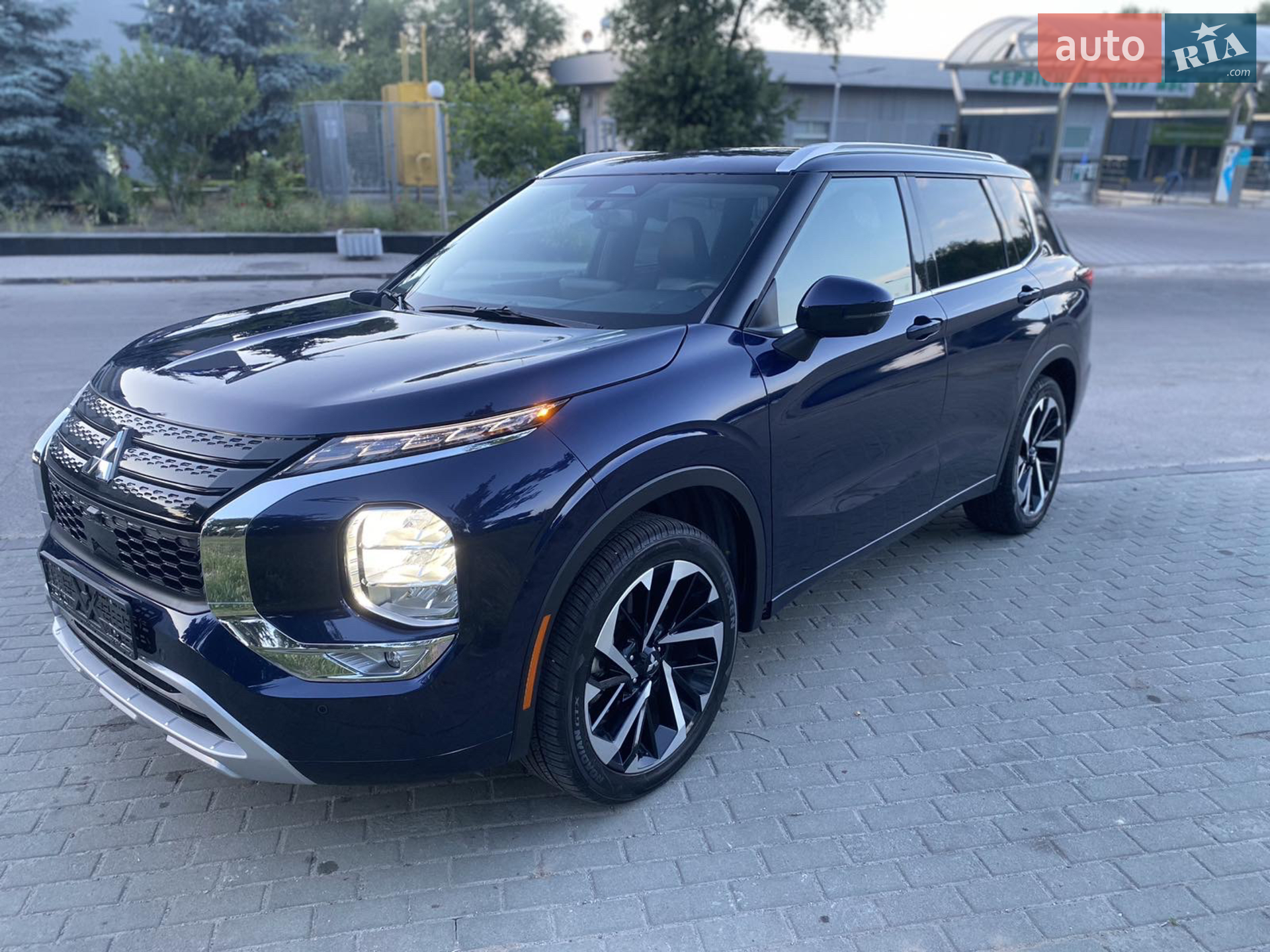 2022 Mitsubishi Outlander - мініатюра 7