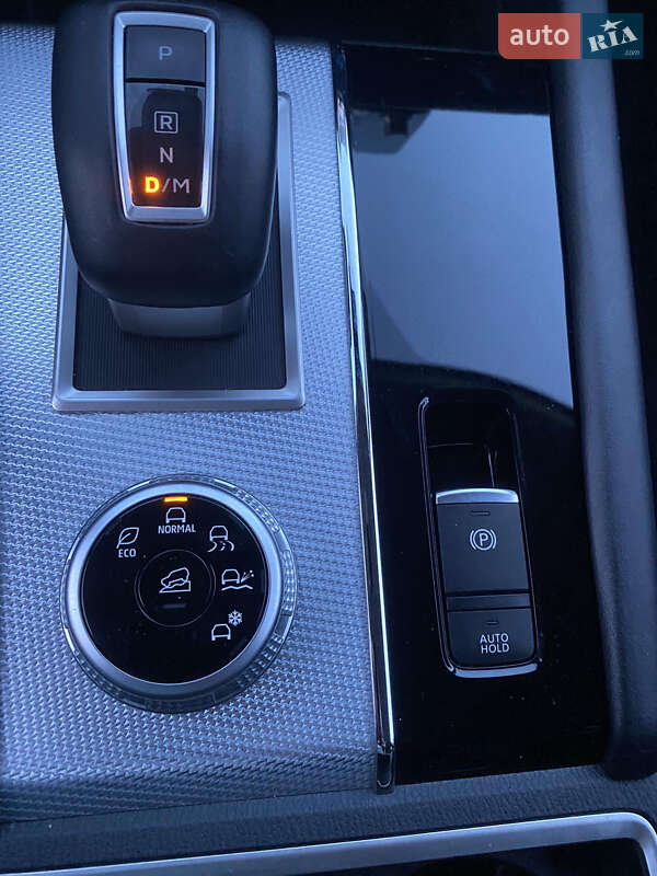 Позашляховик / Кросовер Mitsubishi Outlander 2022 в Запоріжжі