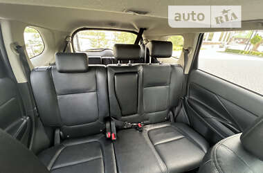 Внедорожник / Кроссовер Mitsubishi Outlander 2012 в Ивано-Франковске