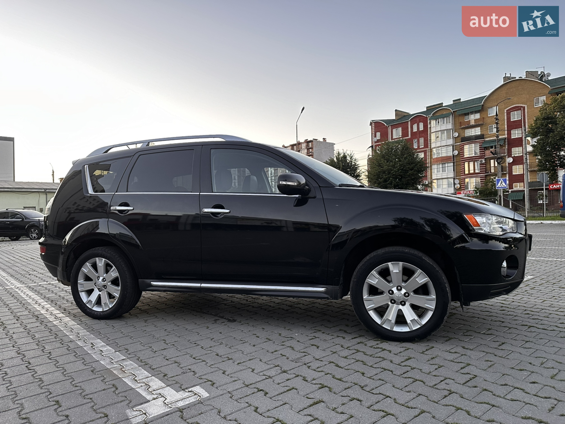 2010 Mitsubishi Outlander - мініатюра 4
