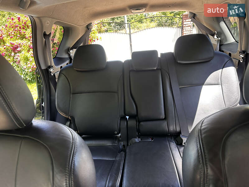 Позашляховик / Кросовер Mitsubishi Outlander 2010 в Чернівцях