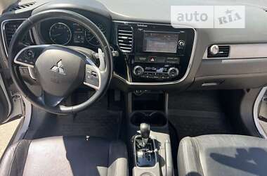 Позашляховик / Кросовер Mitsubishi Outlander 2013 в Копилові