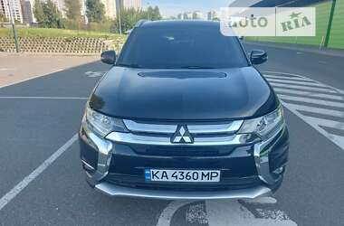 Позашляховик / Кросовер Mitsubishi Outlander 2018 в Києві