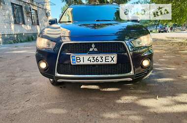 Внедорожник / Кроссовер Mitsubishi Outlander 2010 в Полтаве