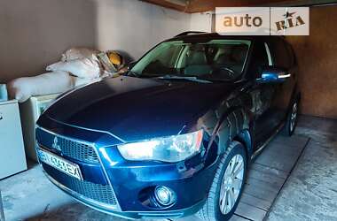 Внедорожник / Кроссовер Mitsubishi Outlander 2010 в Полтаве