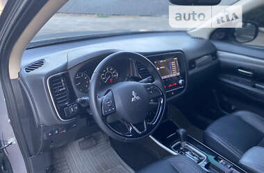 Позашляховик / Кросовер Mitsubishi Outlander 2020 в Білій Церкві