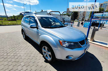 Внедорожник / Кроссовер Mitsubishi Outlander 2007 в Киеве