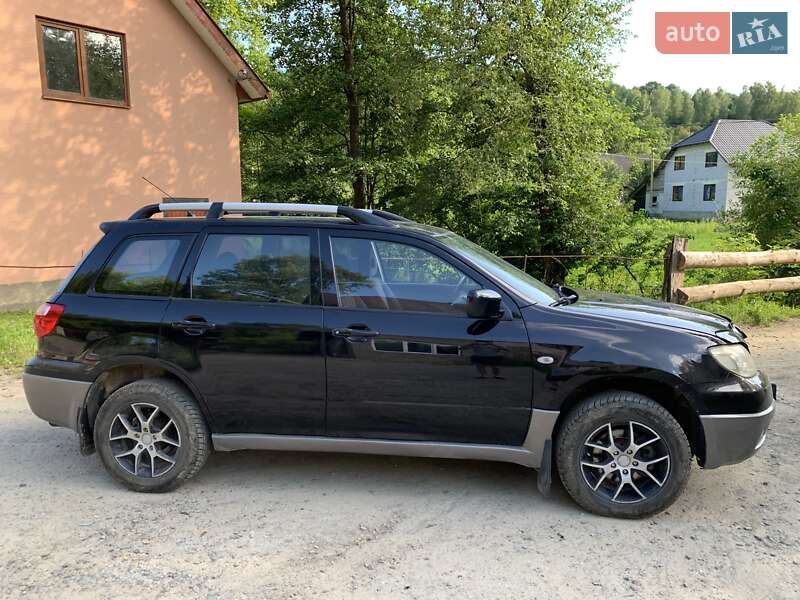 Внедорожник / Кроссовер Mitsubishi Outlander 2005 в Рахове фото 10 Внедорожник / Кроссовер Mitsubishi Outlander 2005 в Рахове