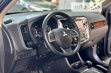 Внедорожник / Кроссовер Mitsubishi Outlander 2013 в Днепре