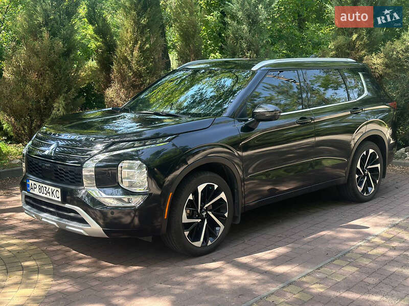 Mitsubishi Outlander 2021