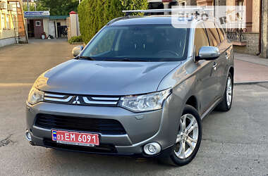 Позашляховик / Кросовер Mitsubishi Outlander 2013 в Полтаві