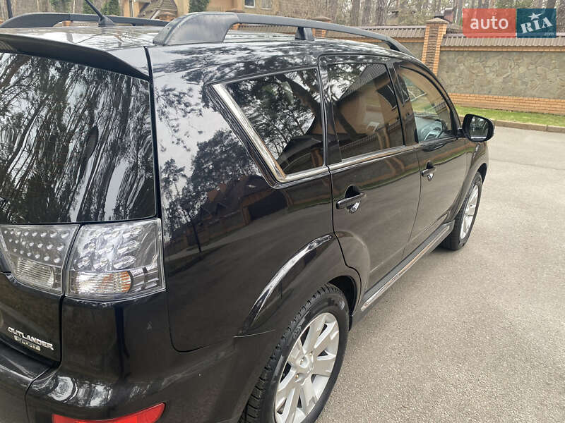 Внедорожник / Кроссовер Mitsubishi Outlander 2012 в Чернигове