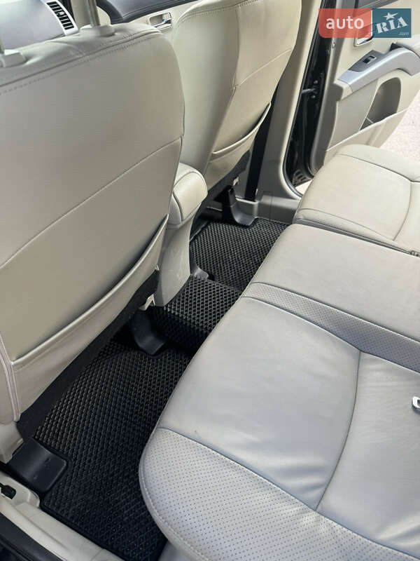 Внедорожник / Кроссовер Mitsubishi Outlander 2012 в Чернигове
