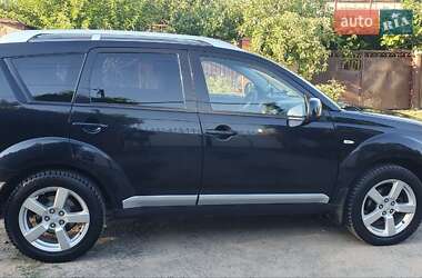 Внедорожник / Кроссовер Mitsubishi Outlander 2008 в 