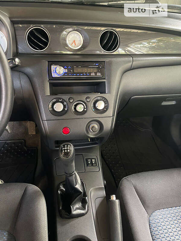 Внедорожник / Кроссовер Mitsubishi Outlander 2007 в Черновцах